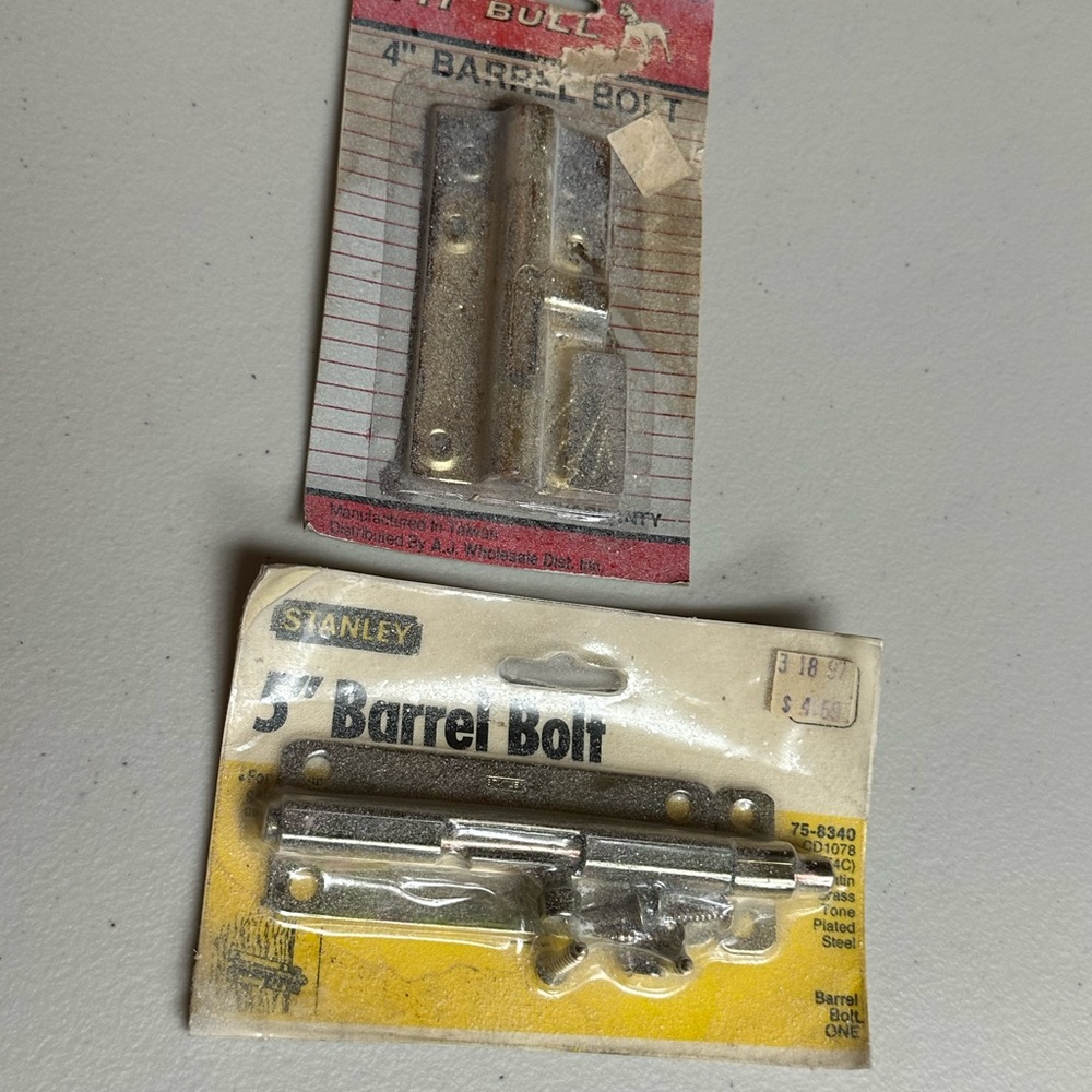 Stanley Hardware Barrel Bolts in Brass, 5” and Barrel Bolts 4”